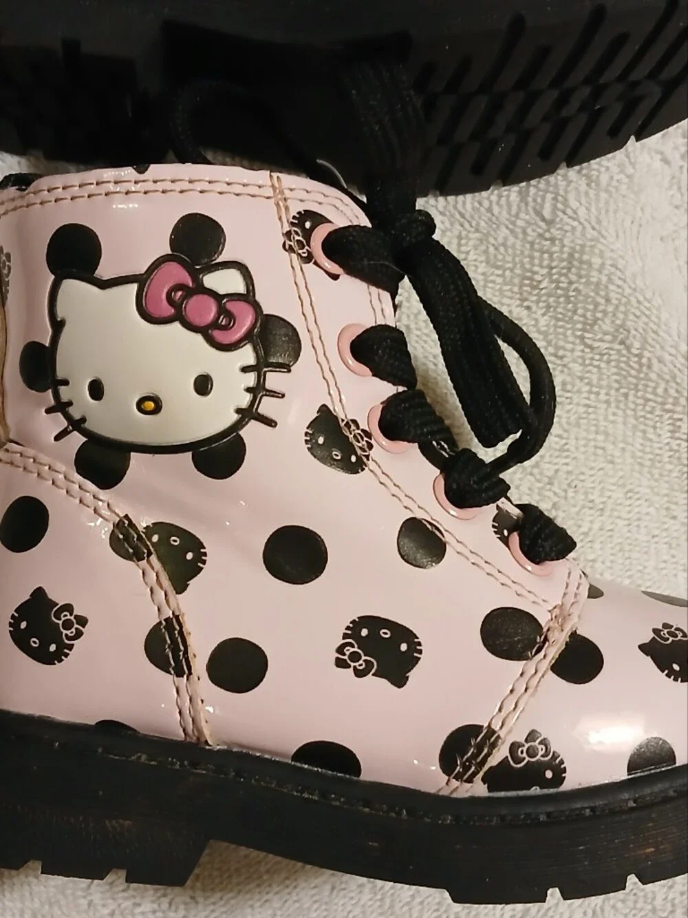 Hello Kitty Pink Polka Dot Toddler Size 6 Lace-Up Boots. FF#392